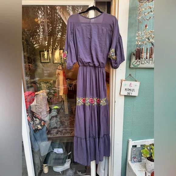 Chasing Unicorns Gorgeous Purple Bohemian Maxi Dress w Embroidered Flowers